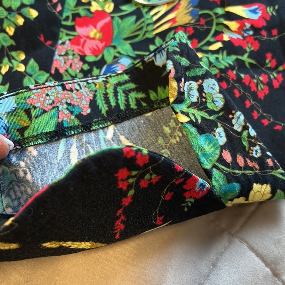 Soft Surroundings Black Floral Cropped Pants - Picture 12 of 13